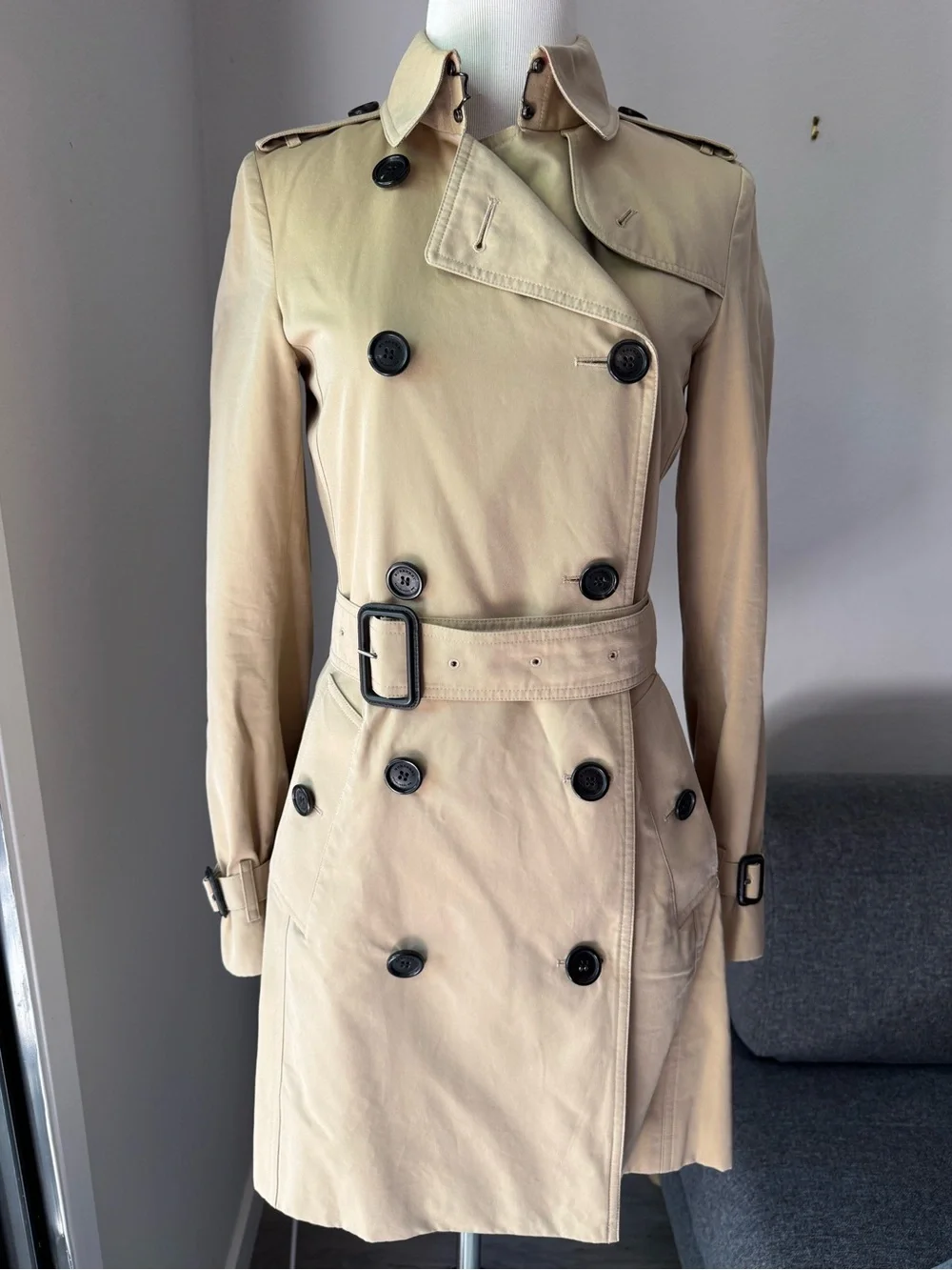 Burberry Mid-Length Cotton Gabardine Trench Coat - Picture 3 of 13